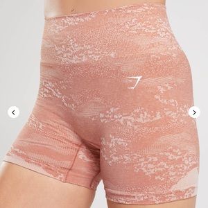 GYMSHARK ADAPT CAMO SEAMLESS SHORTS XL